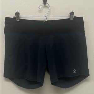 Oiselle Toolbelt Roga women’s Shorts Sz 6